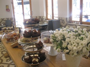 singe 1711 300x224 Bakery 29, des douceurs pour les soldats dIsraël